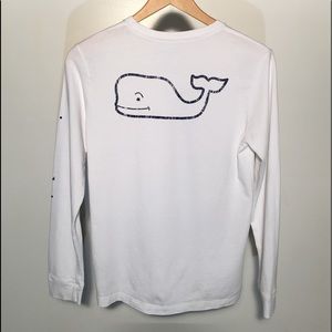 Boys Vineyard Vines long sleeve t-shirt size (M)